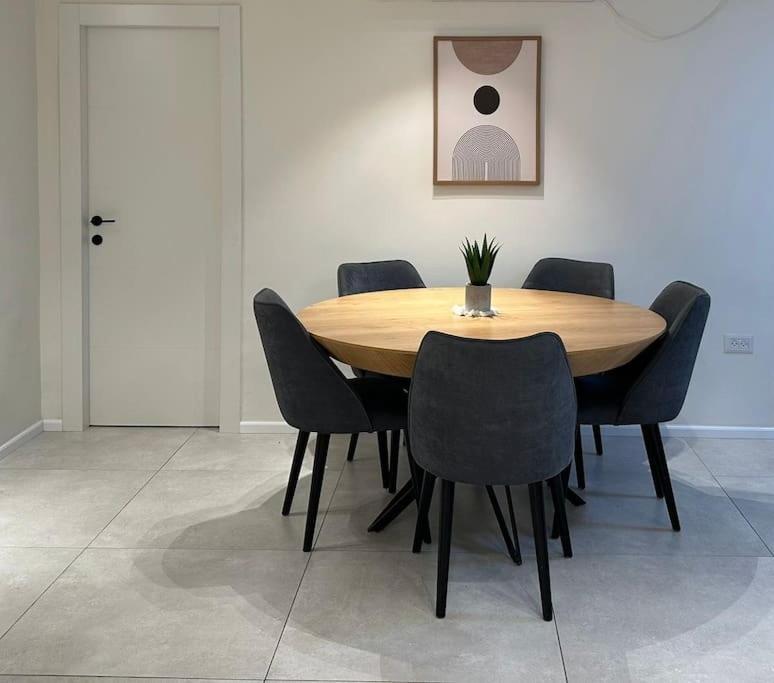 Family Apartment By Israpart Ραμάτ Γκαν Εξωτερικό φωτογραφία